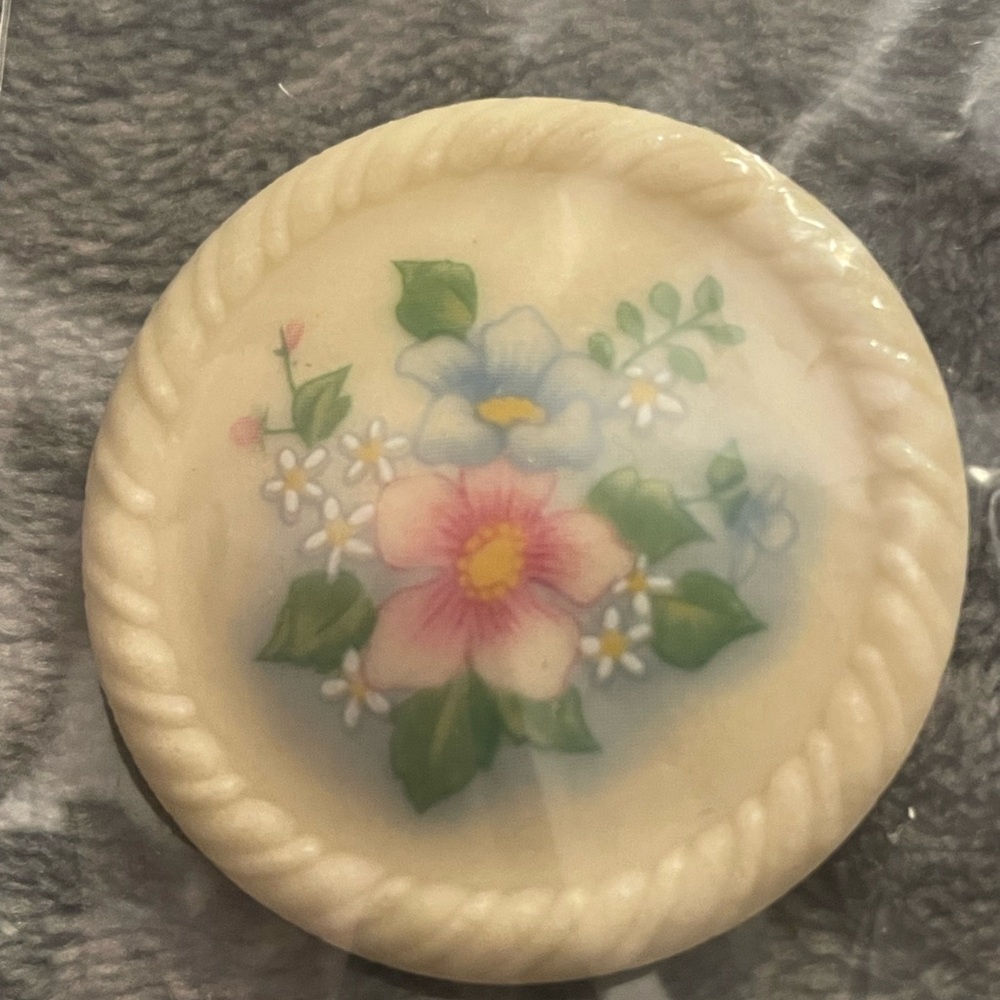 Vintage AVON Floral Decorative Cream Button